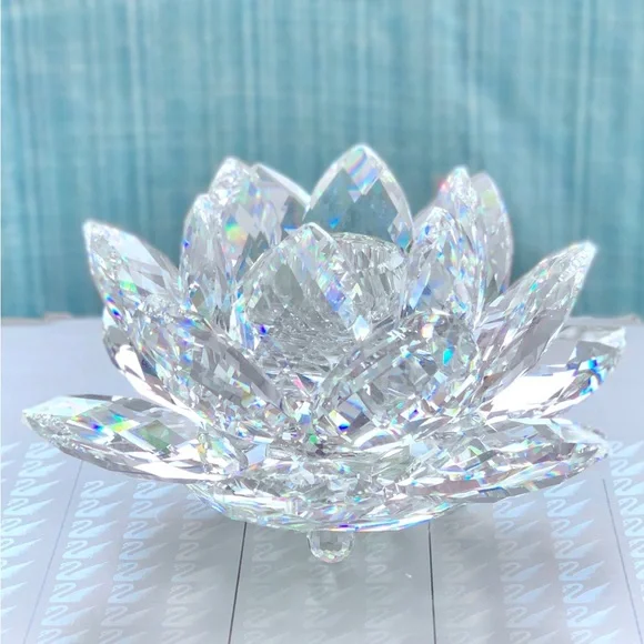 Swarovski Crystal Large Waterlily Candleholder - Picture 4 of 11